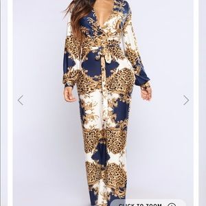 Wide leg fit jumpsuit